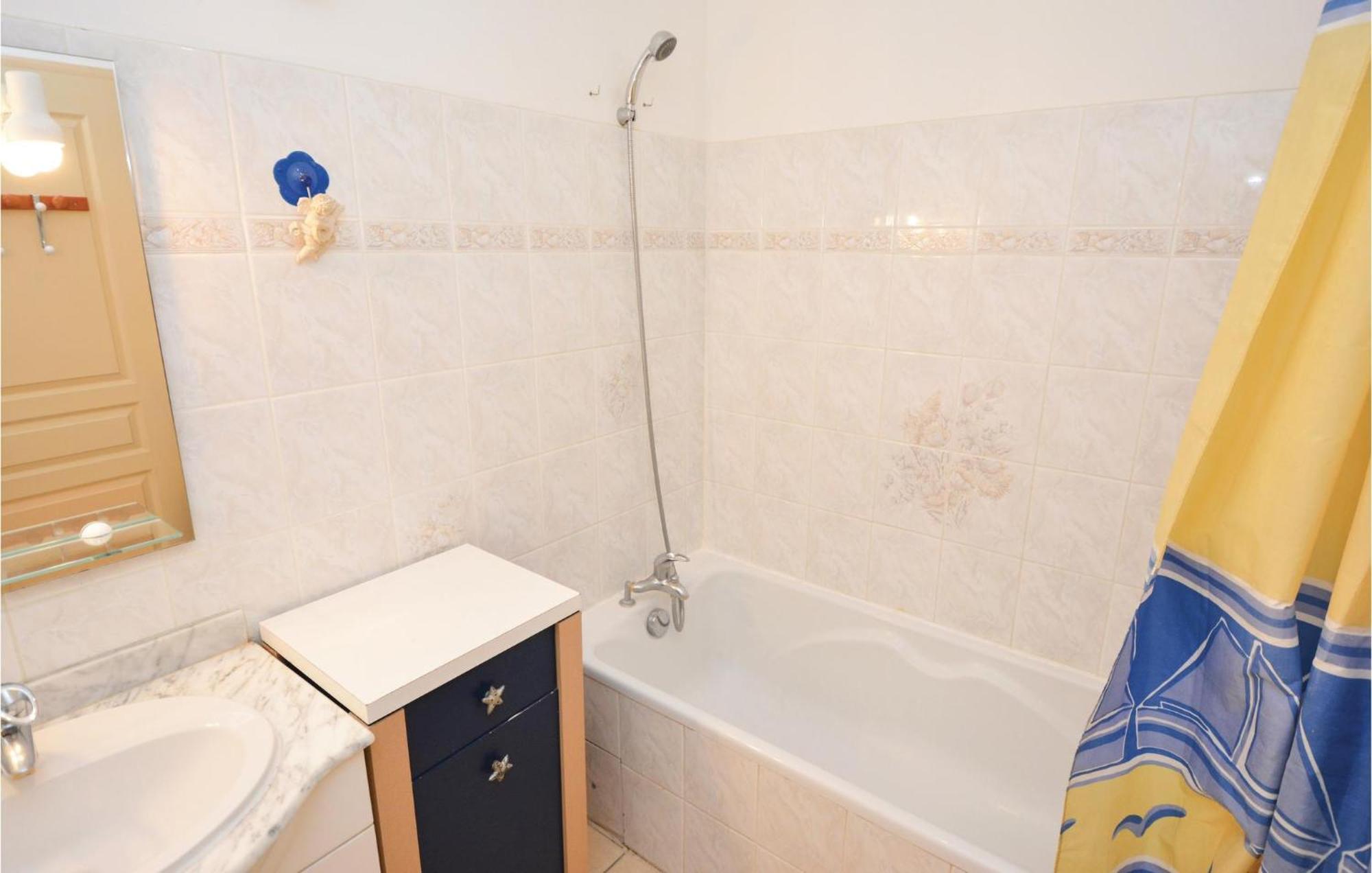 3 Bedroom Beautiful Home In Pignan Buitenkant foto